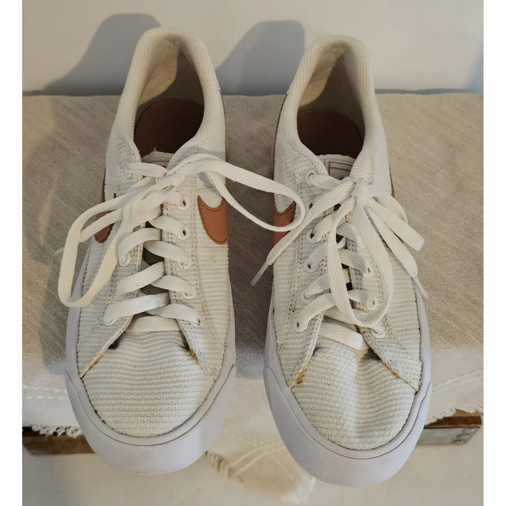 Nike Girls White Lace Up Logo Sneaker 7